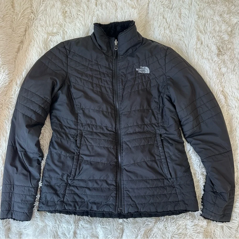The North Face Mossbud Swirl Black Reversible Fleece Jacket Girls 14/16